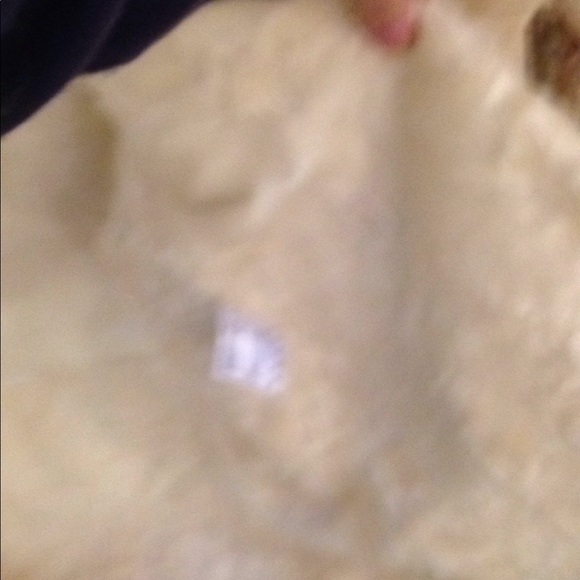 Chanel Paris Moscow 8.5k jacket shearling lined - Picture 8 of 8